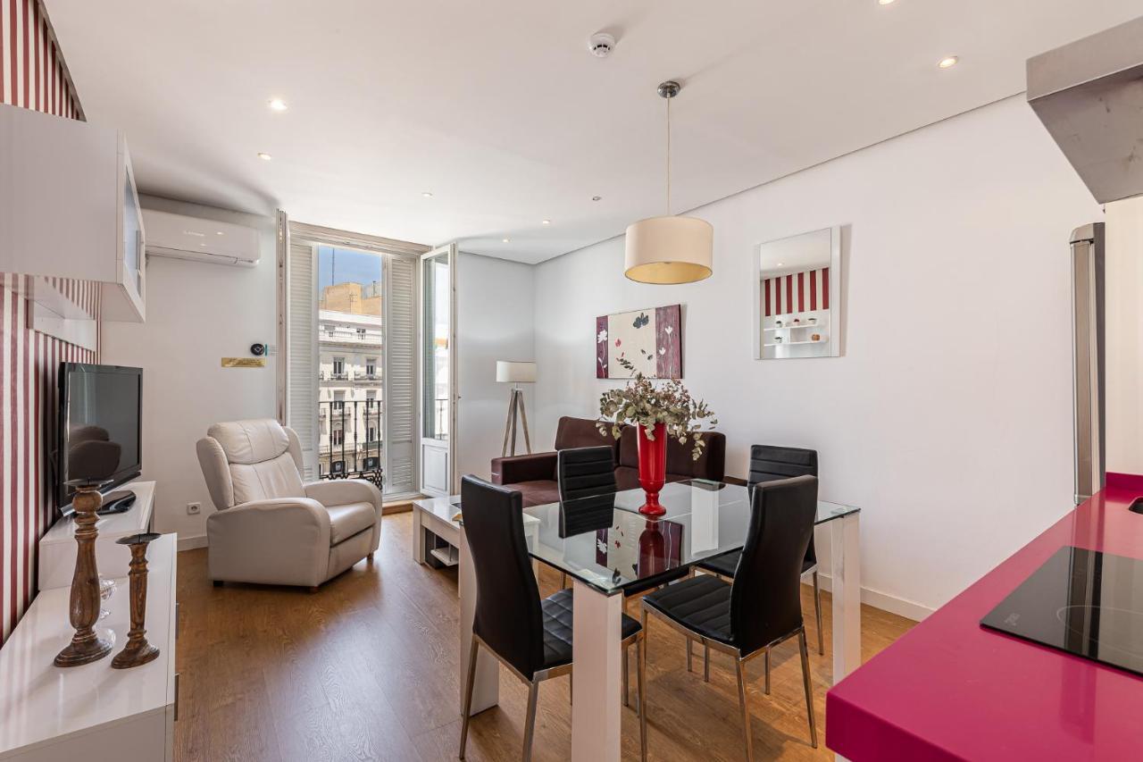 Waou Apartamentos En Sol Superior 2 Madrid Eksteriør billede