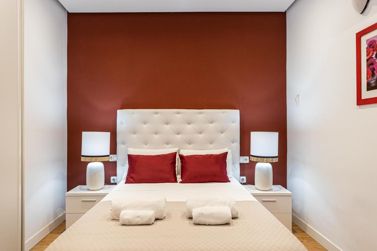 Waou Apartamentos En Sol Superior 2 Madrid Eksteriør billede